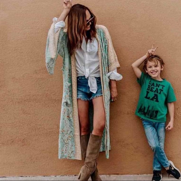 “Charlotte” Maisie Kimono - Picture 13 of 16